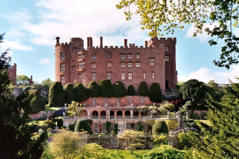PowisCastle-aspect-ratio-768-512